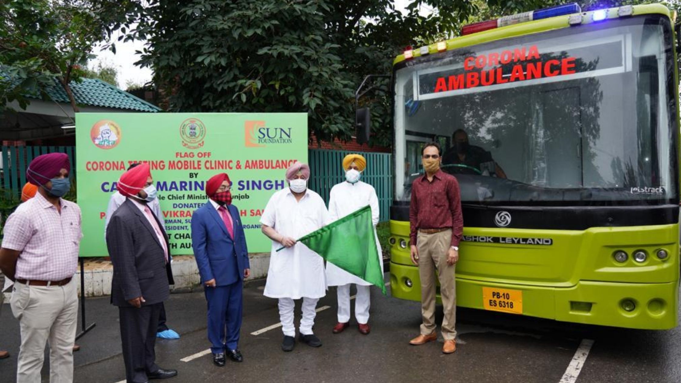 mobile testing van Sun Foundation & International President World Punjabi Organization donate mobile testing van