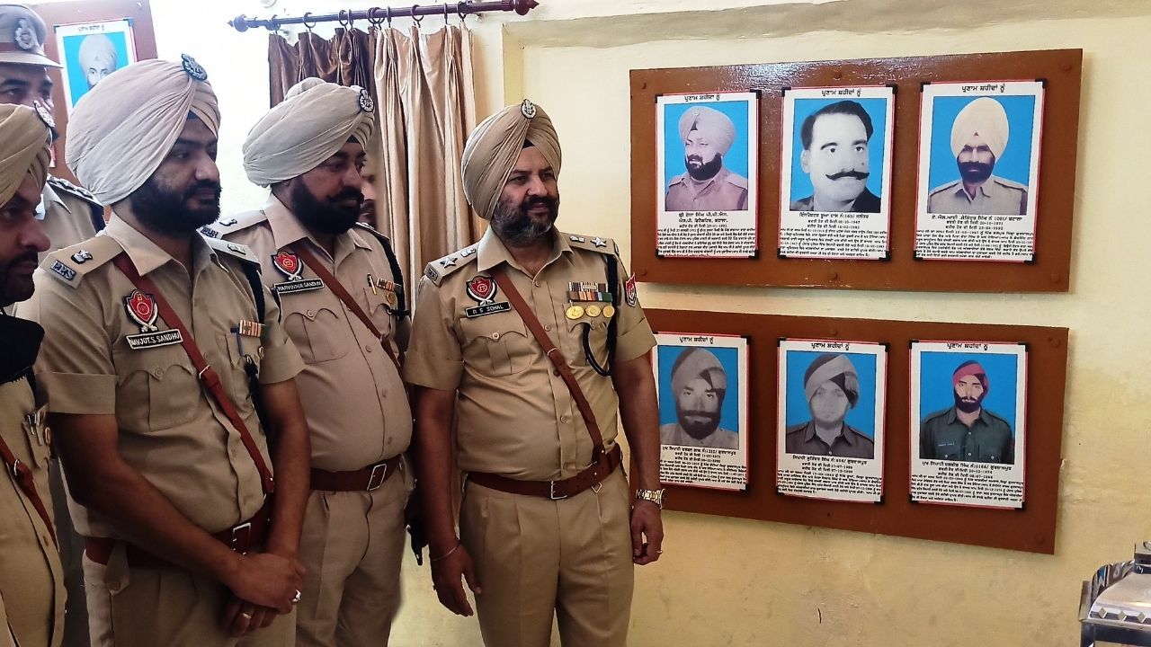 Gurdaspur police Gurdaspur police