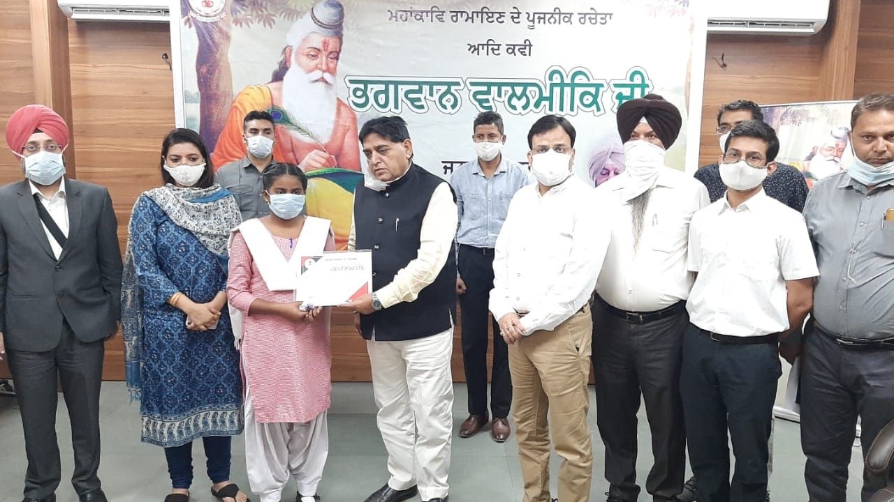 Hoshiapur shayam sunder arora on valmiki jayanti 1 शिक्षा के क्षेत्र में नए आयाम स्थापित करेगी डा. बी.आर. अंबेडकर एस.सी पोस्ट मैट्रिक स्कालरशिप स्कीम: अरोड़ा