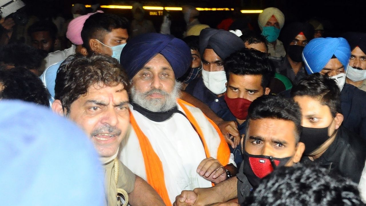 Lakhs of Shiromani Akali Dal (SAD) Lakhs of Shiromani Akali Dal (SAD)