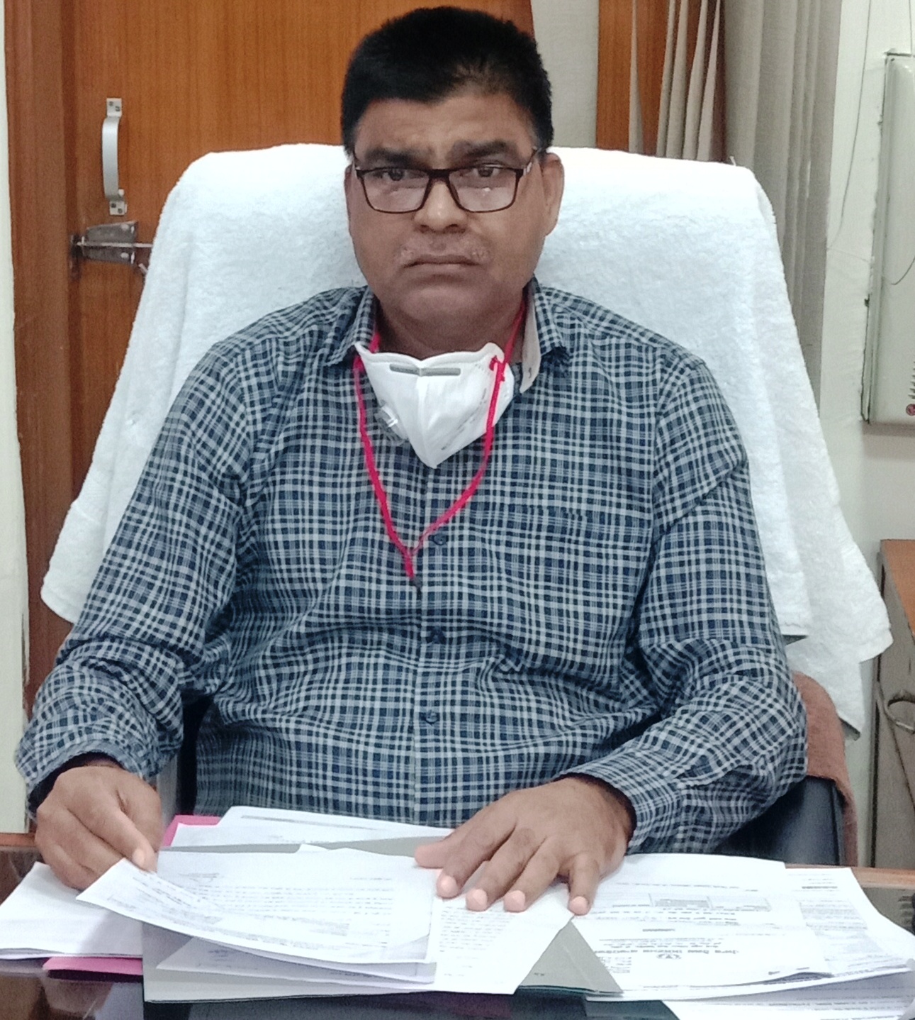 dr varinder jagat, civil surgeon Gurdaspur ਮਾਸਕ ਪਹਿਨ ਕੇ ਕੋਰੋਨਾ ਵਾਇਰਸ ਬਿਮਾਰੀ ਤੋਂ ਬਚਿਆ ਜਾ ਸਕਦਾ ਹੈ-ਸਿਵਲ ਸਰਜਨ