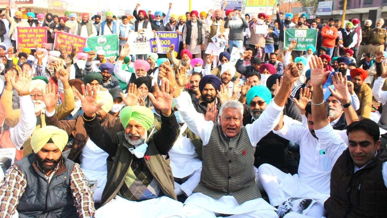 punjab congress protest Virus of arrogance afflicting those in power posing a major threat to democracy- Jakhar
