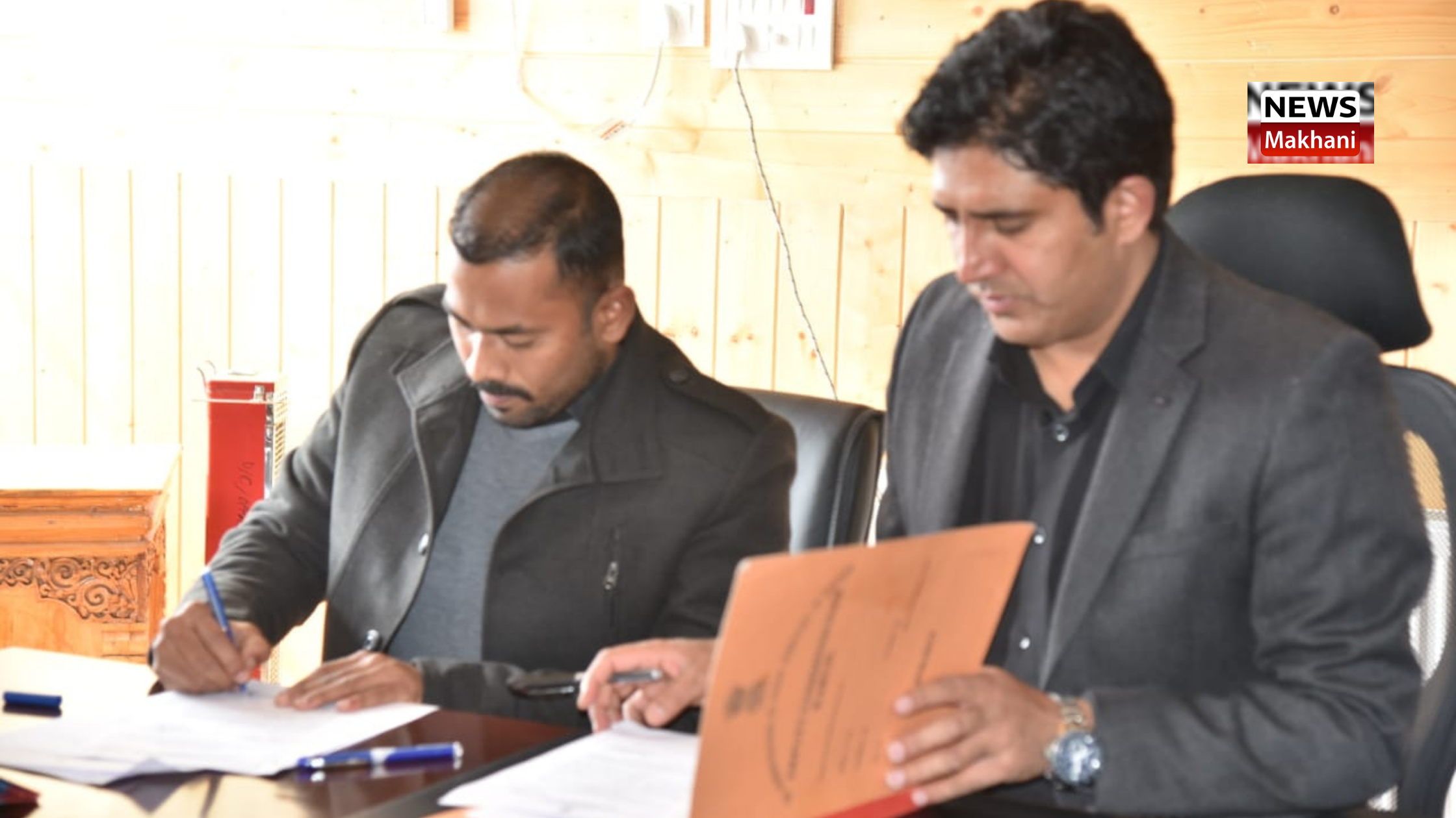 Santosh Sukhadeve assumes charge as DC /CEO LAHDC Kargil Santosh Sukhadeve assumes charge as DC /CEO LAHDC Kargil