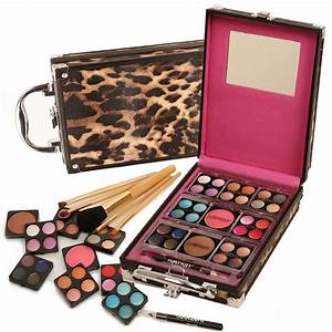 Outdated Makeup Trends Outdated Makeup Trends