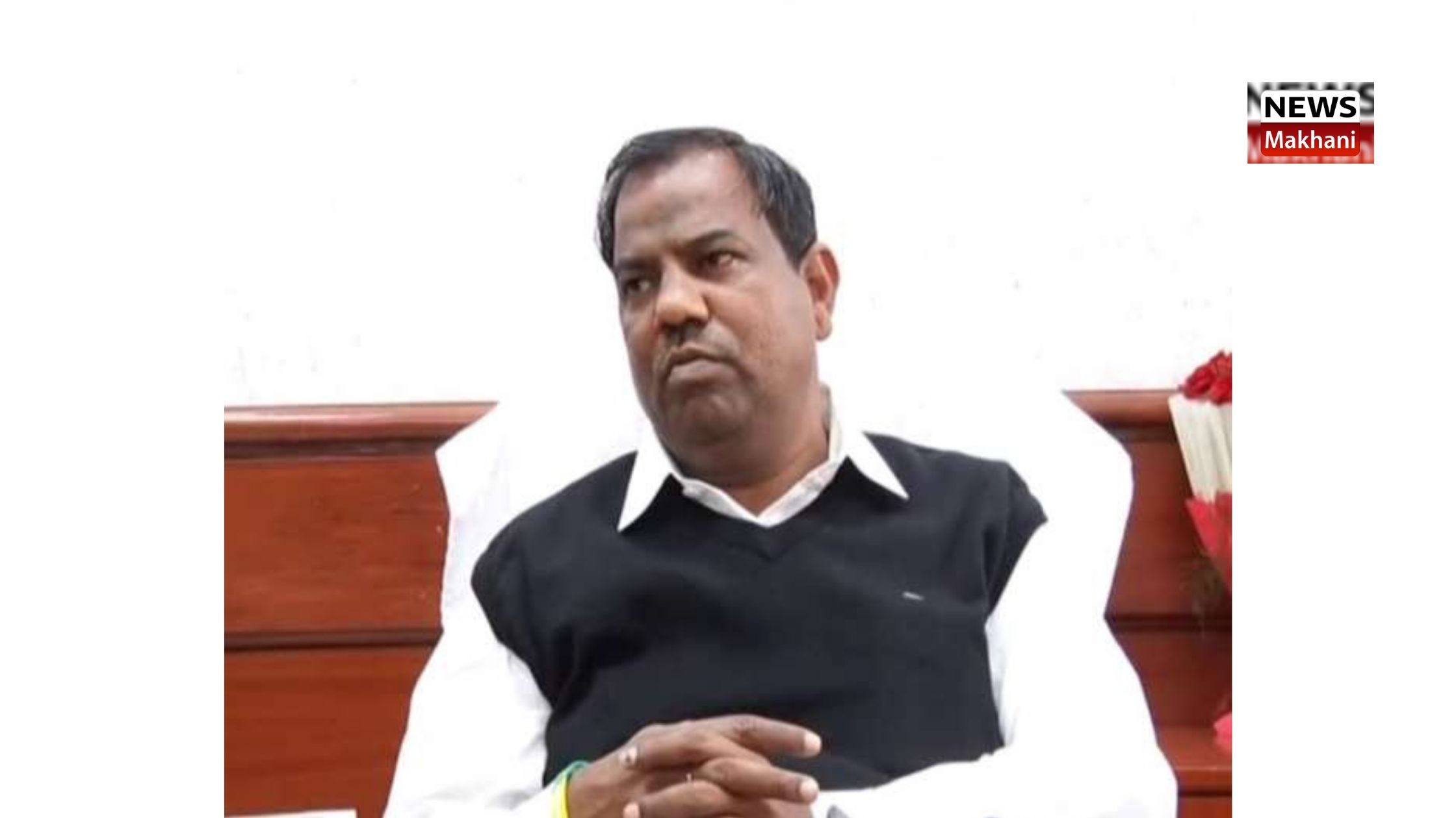 Anoop Dhanak gives Rs. 2.51 lakh assistance for fodder machine in Devi Bhawan Gaushala Anoop Dhanak gives Rs. 2.51 lakh assistance for fodder machine in Devi Bhawan Gaushala