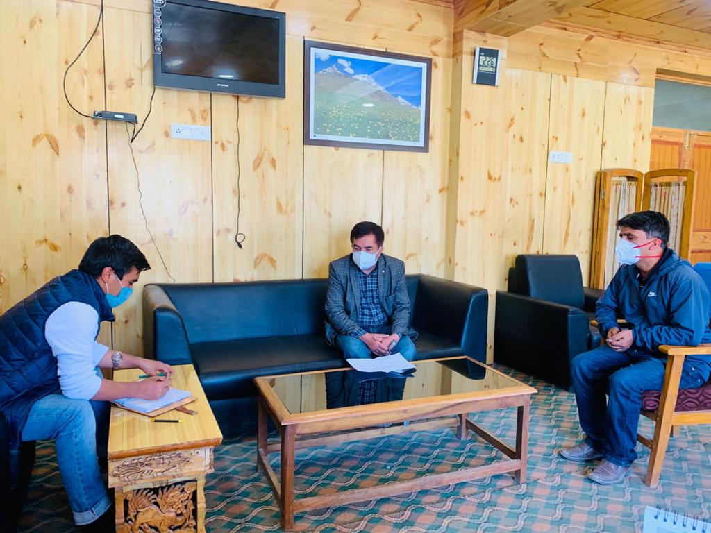 EC Muhammad Ali Chandan takes stock of pace of progress on power development works in Shargole Constituency (1)