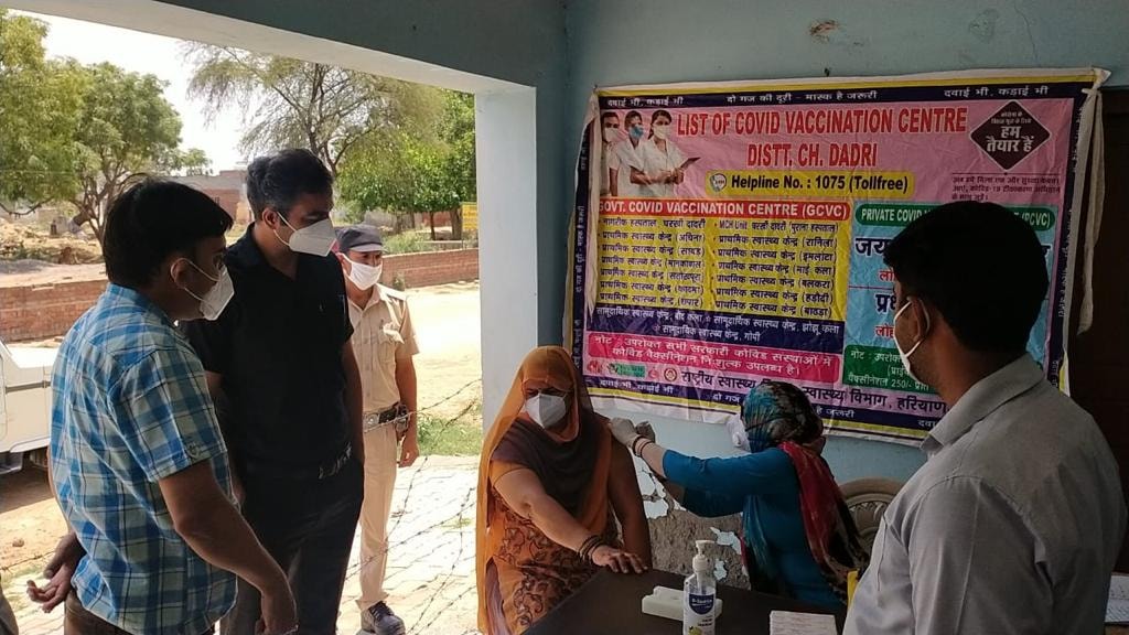 51 दिव्यांगों ने लगवाई वैक्सीन