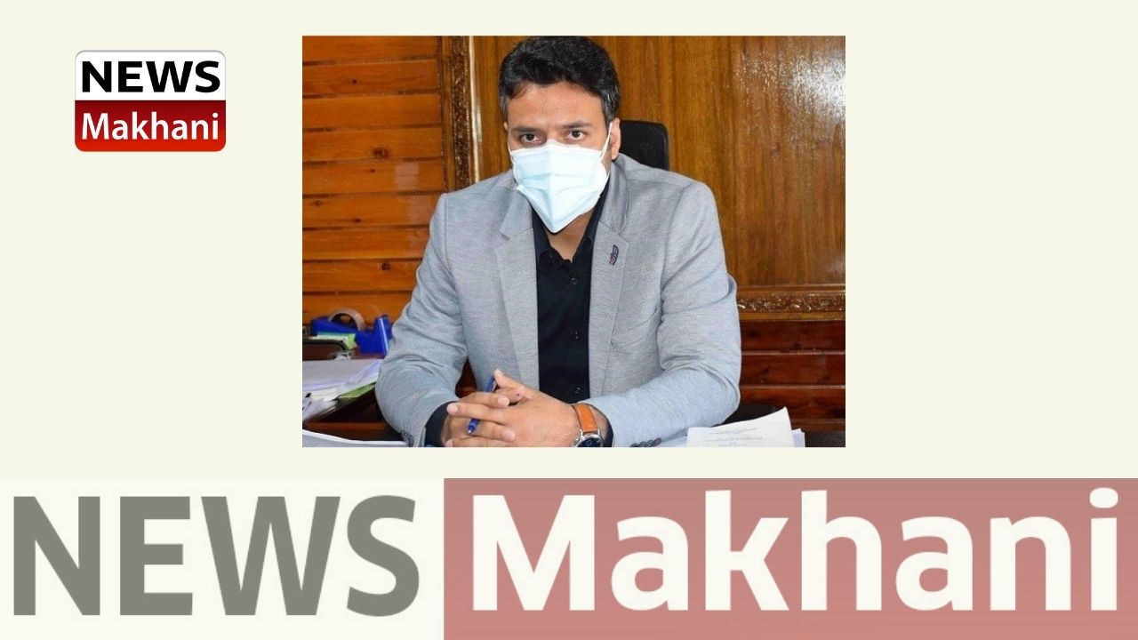 DC Kulgam visits Khanbarni Devsar, Manzgam areas of district