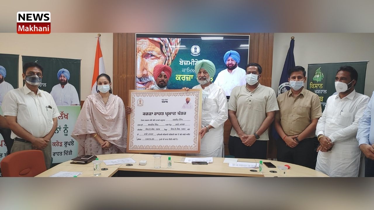 DIC Shopian organizes Mehfil-e-Mushaira (5)