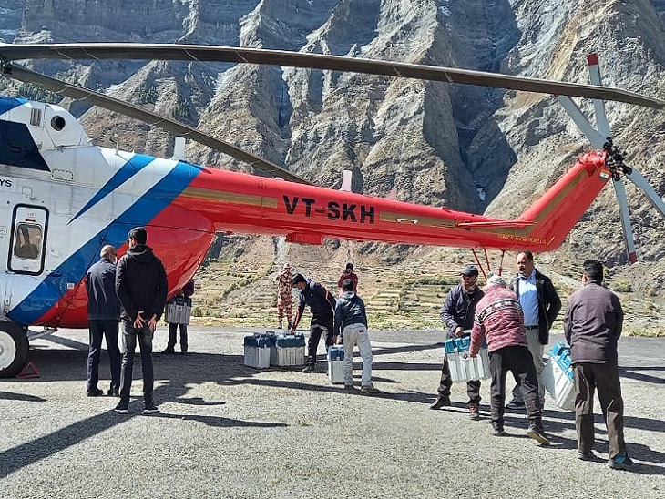 EVMs and VVPAT machines EVMs and VVPAT machines