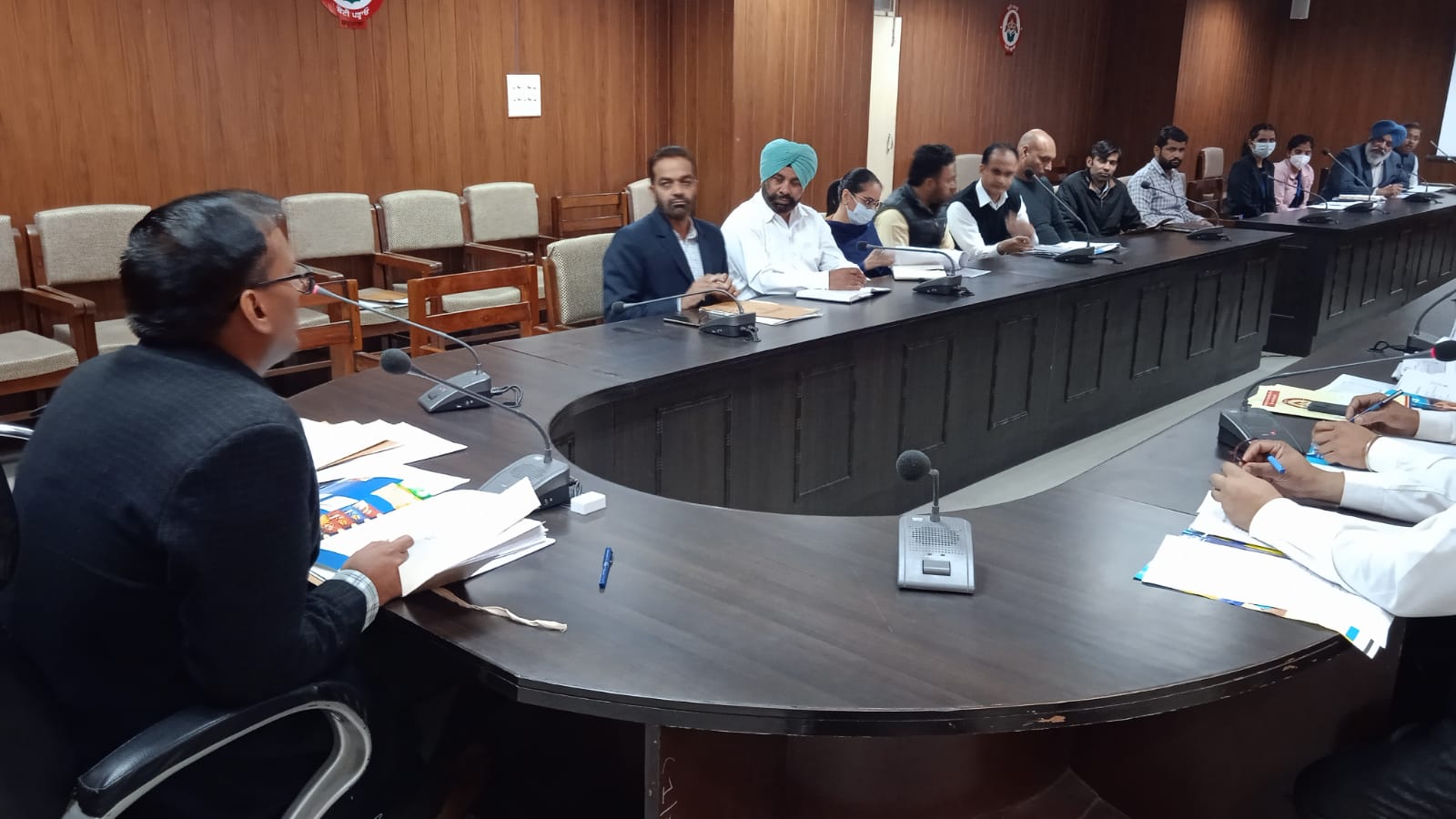 ਕਰੋਨਾ ਤੋਂ ਬਚਾਅ ਲਈ ਟੀਕਾਕਰਨ ਕਰੋਨਾ ਤੋਂ ਬਚਾਅ ਲਈ ਟੀਕਾਕਰਨ