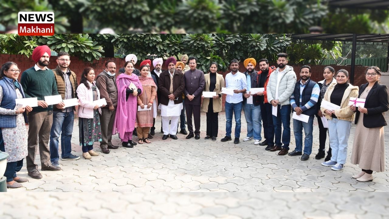 TRIPAT BAJWA TRIPAT BAJWA