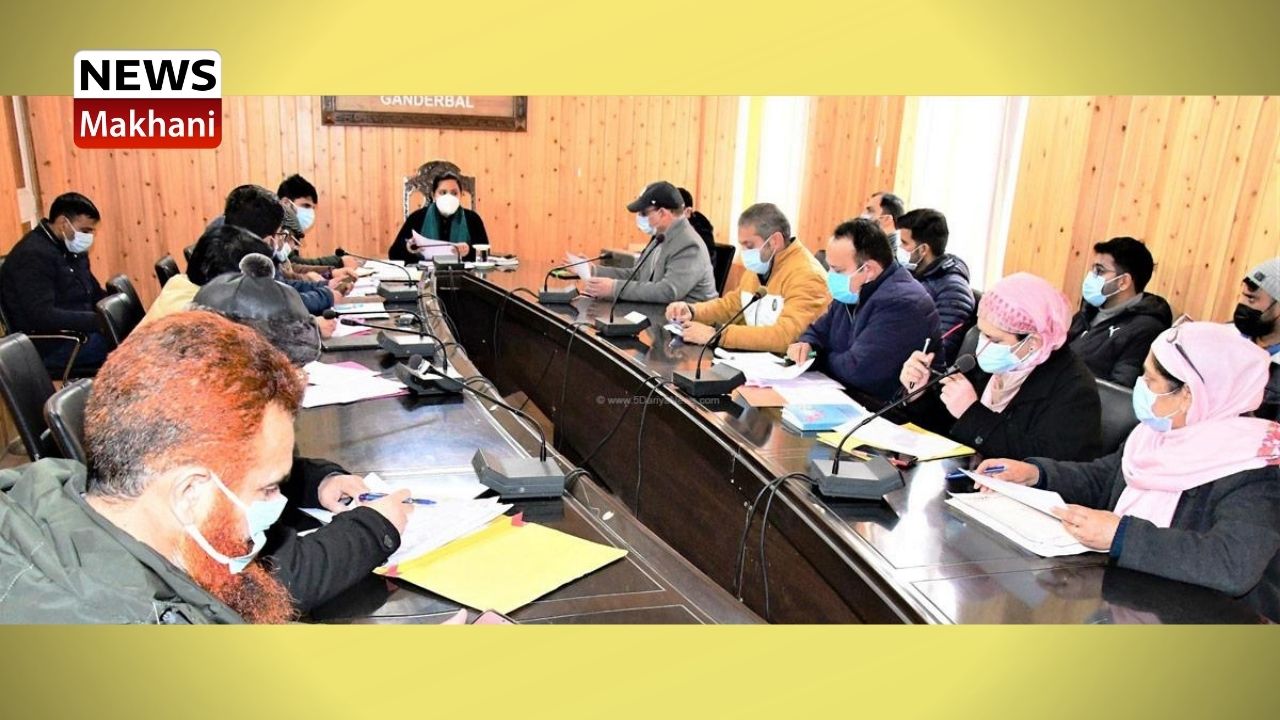 DC Ganderbal reviews preparations for R-Day celebration DC Ganderbal reviews preparations for R-Day celebration
