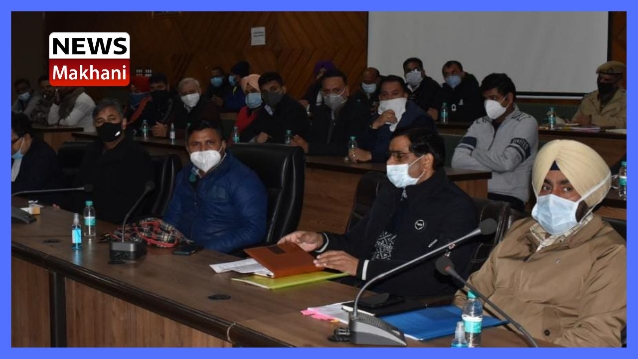 ਸਿਆਸੀ ਪਾਰਟੀਆਂ, ਪ੍ਰਿੰਟਰਾਂ-ਪਬਲਿਸ਼ਰ ਅਤੇ ਸ਼ਰਾਬ ਠੇਕੇਦਾਰਾਂ ਨੂੰ ਚੋਣ ਕਮਿਸ਼ਨ ਦੀਆਂ ਹਦਾਇਤਾਂ ਦੀ ਪਾਲਣਾ ਯਕੀਨੀ ਬਣਾਉਣ ਦੇ ਨਿਰਦੇਸ਼