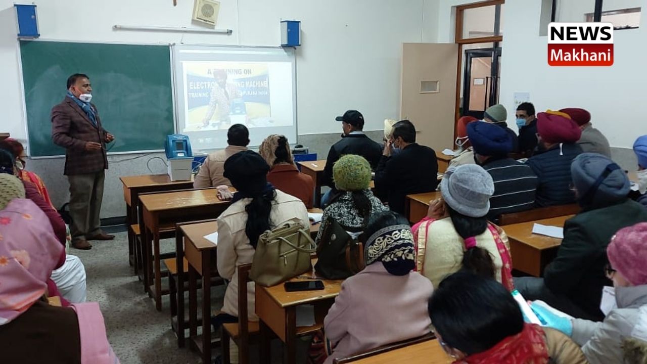 ਜ਼ਿਲੇ ਦੇ ਤਿੰਨੇ ਵਿਧਾਨ ਸਭਾ ਹਲਕਿਆਂ ਲਈ ਚੋਣ ਅਮਲੇ ਦੀ ਹੋਈ ਪਹਿਲੀ ਰਿਹਰਸਲ ਜ਼ਿਲੇ ਦੇ ਤਿੰਨੇ ਵਿਧਾਨ ਸਭਾ ਹਲਕਿਆਂ ਲਈ ਚੋਣ ਅਮਲੇ ਦੀ ਹੋਈ ਪਹਿਲੀ ਰਿਹਰਸਲ