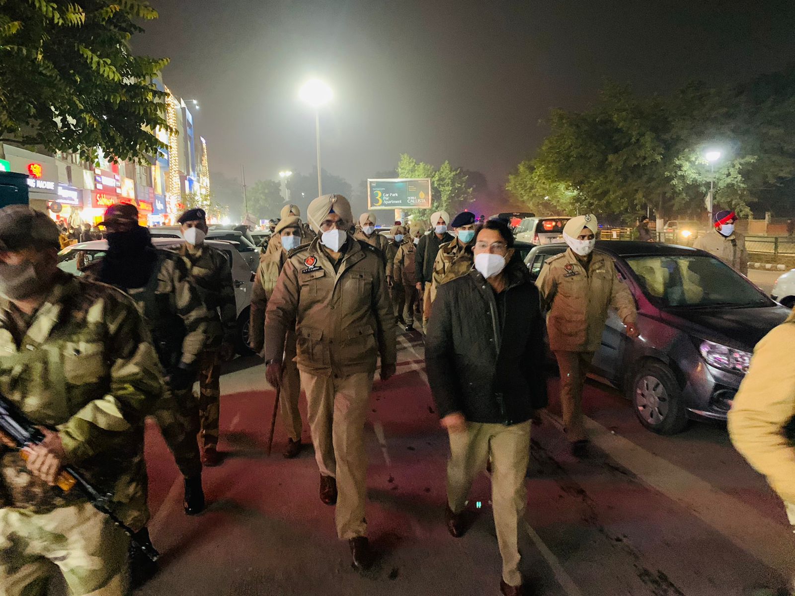 ਵਿਧਾਨ ਸਭਾ ਚੋਣਾਂ 2022 ਅਮਨ ਅਮਾਨ ਨਾਲ ਕਰਵਾਉਣ ਦੀ ਵਚਨਬੱਧਤਾ ਦੇ ਮੱਦੇਨਜ਼ਰ ਕੱਢਿਆ ਗਿਆ ਫਲੈਗ ਮਾਰਚ ਵਿਧਾਨ ਸਭਾ ਚੋਣਾਂ 2022 ਅਮਨ ਅਮਾਨ ਨਾਲ ਕਰਵਾਉਣ ਦੀ ਵਚਨਬੱਧਤਾ ਦੇ ਮੱਦੇਨਜ਼ਰ ਕੱਢਿਆ ਗਿਆ ਫਲੈਗ ਮਾਰਚ