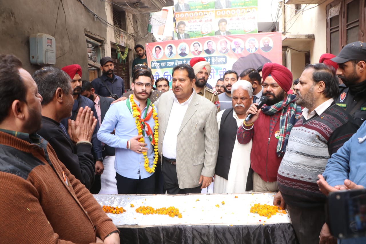 श्री ओम प्रकाश सोनी ने डेयरी काम्प्लेक्स झबाल रोड,मेर पूरा,इस्लामाबाद,ढाब खङीका,सुर मंडी सहित अन्य इलाक़ों में चुनावी रैलियां की। श्री ओम प्रकाश सोनी ने डेयरी काम्प्लेक्स झबाल रोड,मेर पूरा,इस्लामाबाद,ढाब खङीका,सुर मंडी सहित अन्य इलाक़ों में चुनावी रैलियां की।