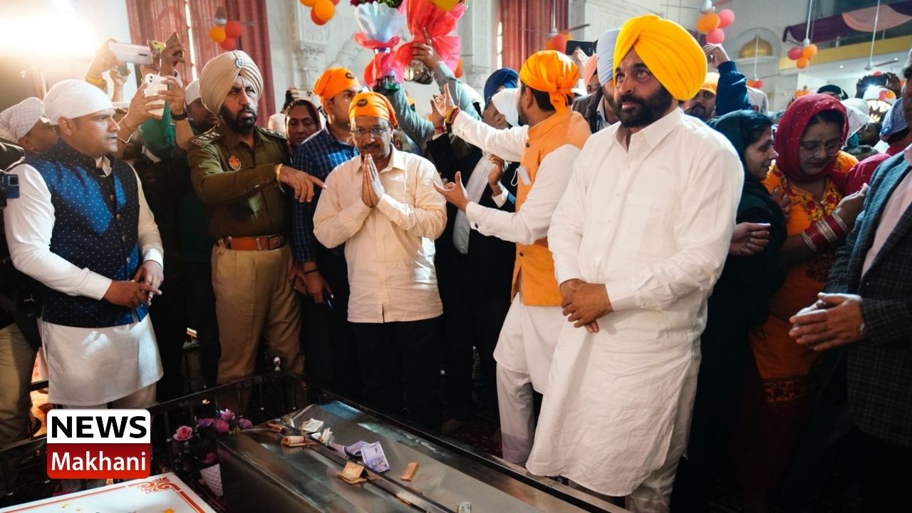 ਅਰਵਿੰਦ ਕੇਜਰੀਵਾਲ ਅਤੇ ਭਗਵੰਤ ਮਾਨ ਨੇ ਸ੍ਰੀ ਰਵਿਦਾਸ ਮੰਦਰ ਵਿੱਚ ਮੱਥਾ ਟੇਕਿਆ ਅਰਵਿੰਦ ਕੇਜਰੀਵਾਲ ਅਤੇ ਭਗਵੰਤ ਮਾਨ ਨੇ ਸ੍ਰੀ ਰਵਿਦਾਸ ਮੰਦਰ ਵਿੱਚ ਮੱਥਾ ਟੇਕਿਆ