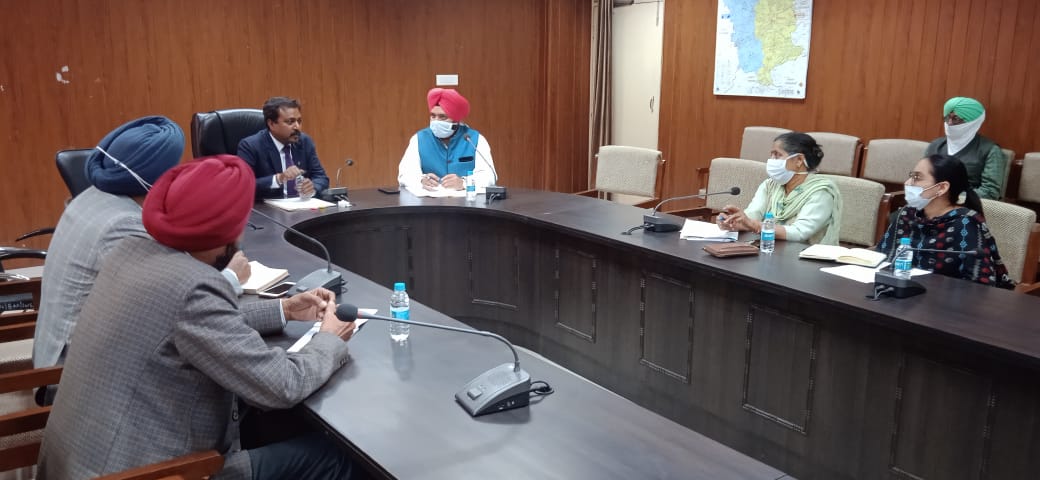 ਨੌਜਵਾਨਾਂ ਨੂੰ ਸੈਨਾ ਭਰਤੀ ਵਾਸਤੇ ਨਿਪੁੰਨ ਬਣਾਉਣ ਉਤੇ ਦਿੱਤਾ ਜਾਵੇ ਜ਼ੋਰ ਨੌਜਵਾਨਾਂ ਨੂੰ ਸੈਨਾ ਭਰਤੀ ਵਾਸਤੇ ਨਿਪੁੰਨ ਬਣਾਉਣ ਉਤੇ ਦਿੱਤਾ ਜਾਵੇ ਜ਼ੋਰ