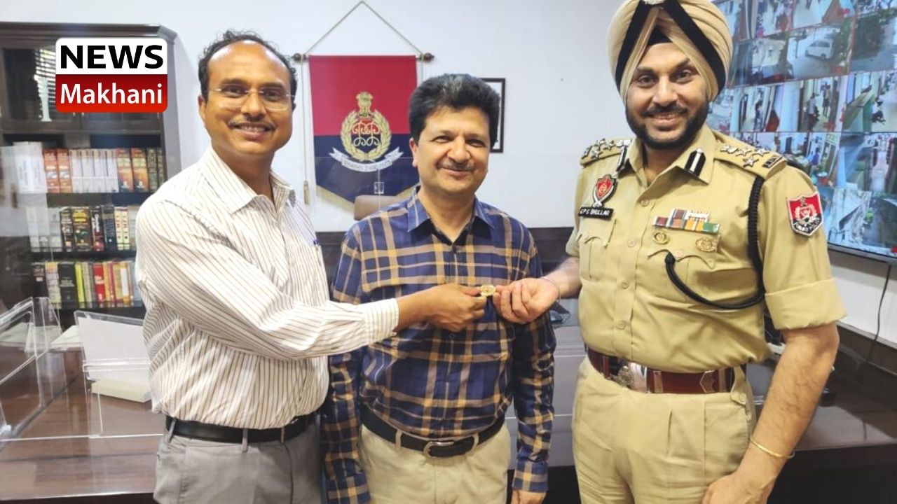 Dr Bishav Mohan awarded with DGP Commendation Disc for exemplary services during Covid Dr Bishav Mohan awarded with DGP Commendation Disc for exemplary services during Covid