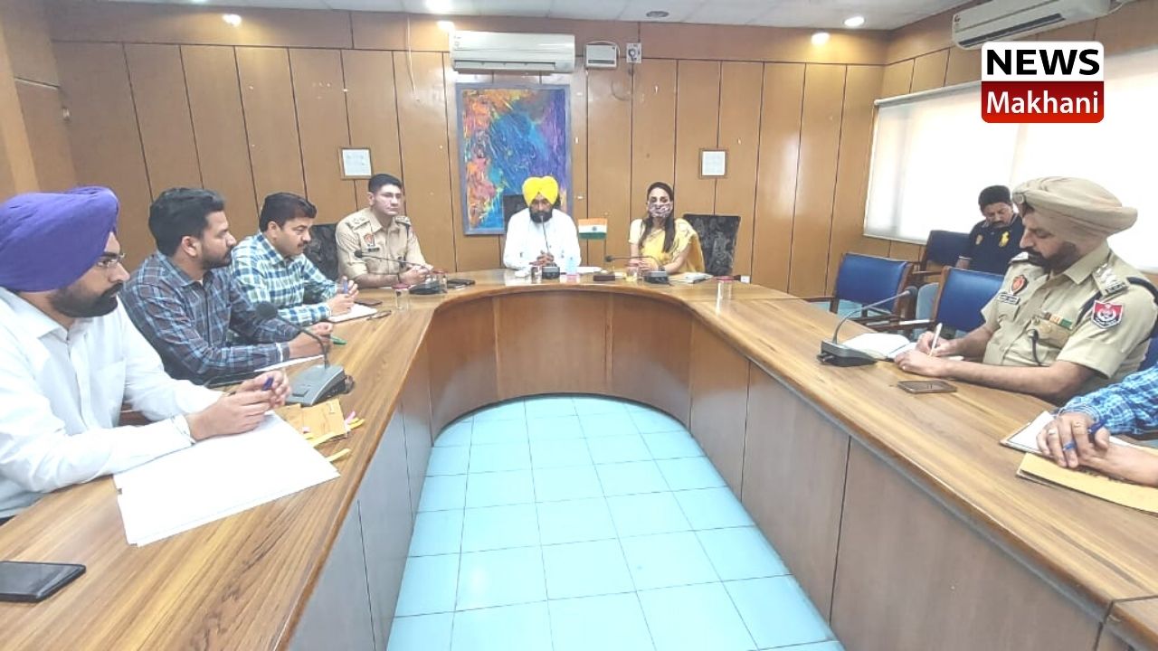 ਵਿਧਾਇਕ ਡਾ. ਚਰਨਜੀਤ ਸਿੰਘ ਨੇ ਕਾਨੂੰਨ ਤੇ ਨਿਆਂ ਪ੍ਰਬੰਧਾਂ ਦਾ ਜਾਇਜ਼ਾ ਲਿਆ ਵਿਧਾਇਕ ਡਾ. ਚਰਨਜੀਤ ਸਿੰਘ ਨੇ ਕਾਨੂੰਨ ਤੇ ਨਿਆਂ ਪ੍ਰਬੰਧਾਂ ਦਾ ਜਾਇਜ਼ਾ ਲਿਆ