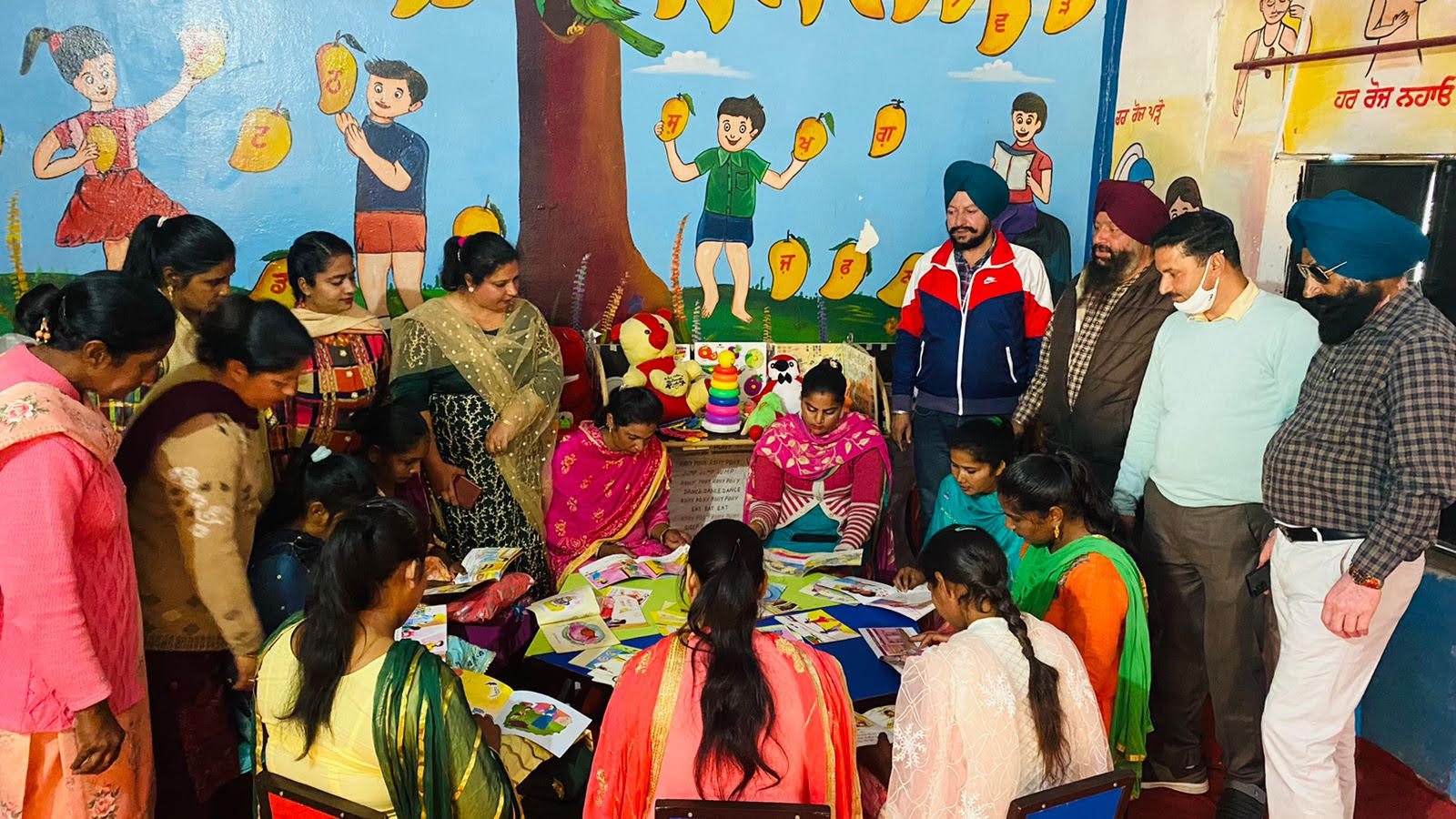 ਸਿੱਖਿਆ ਵਿਭਾਗ ਵੱਲੋਂ ਪ੍ਰੀ- ਪ੍ਰਾਇਮਰੀ ਜਮਾਤਾਂ ਦੇ ਵਿਦਿਆਰਥੀਆਂ ਦੀਆਂ ਮਾਵਾਂ ਦੀ ਸਿਖਲਾਈ ਵਰਕਸ਼ਾਪ ਆਯੋਜਿਤ ਸਿੱਖਿਆ ਵਿਭਾਗ ਵੱਲੋਂ ਪ੍ਰੀ- ਪ੍ਰਾਇਮਰੀ ਜਮਾਤਾਂ ਦੇ ਵਿਦਿਆਰਥੀਆਂ ਦੀਆਂ ਮਾਵਾਂ ਦੀ ਸਿਖਲਾਈ ਵਰਕਸ਼ਾਪ ਆਯੋਜਿਤ