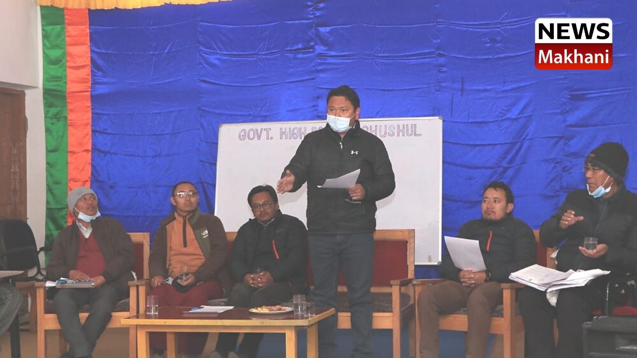 Dy Chairman Tsering Angchuk convenes meeting at Chushul Visits various schools to review developmental progress Dy Chairman Tsering Angchuk convenes meeting at Chushul Visits various schools to review developmental progress