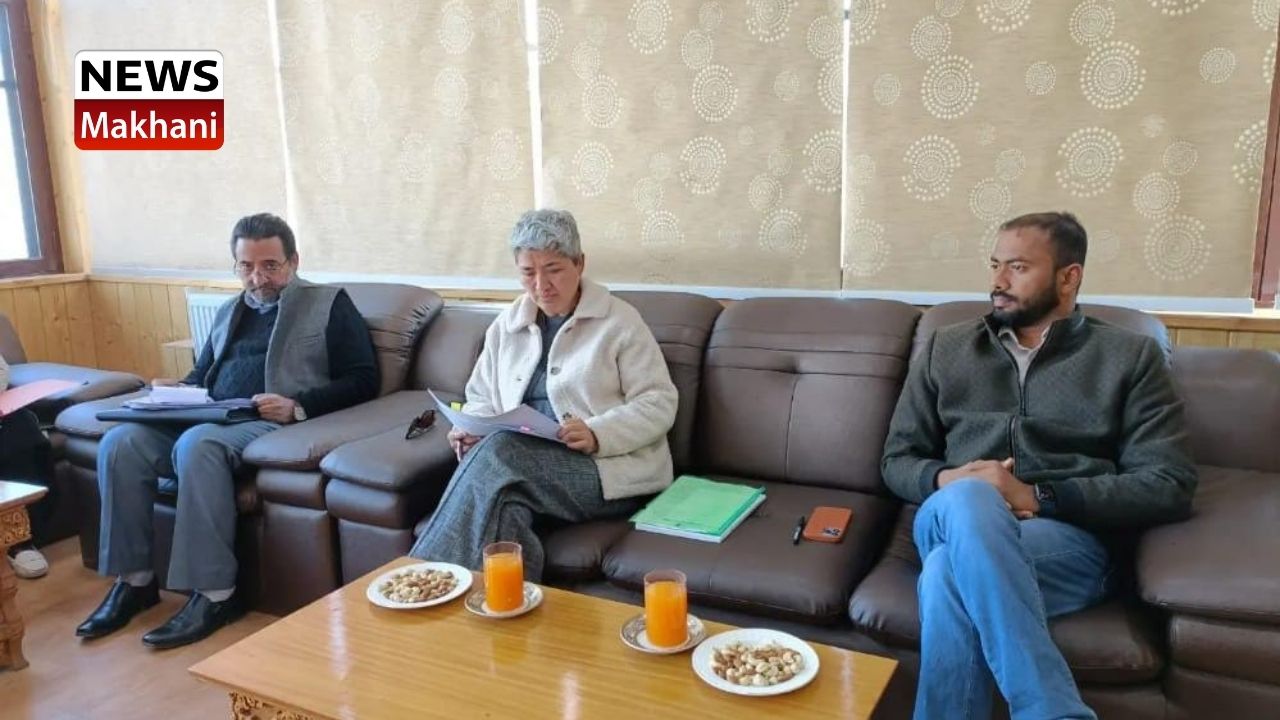 Secretary Padma interacts with faculty members of GDC Drass, visits Anganwadi Centres in Drass Secretary Padma interacts with faculty members of GDC Drass, visits Anganwadi Centres in Drass