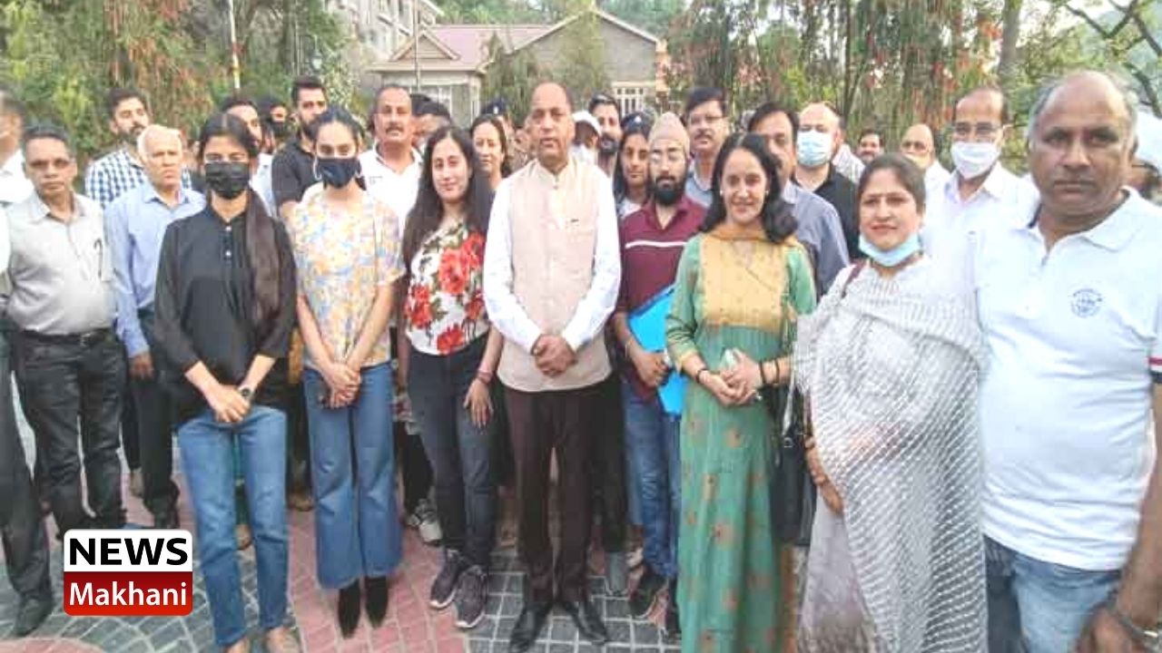 Students brought safely from Ukraine call on Chief Minister Students brought safely from Ukraine call on Chief Minister