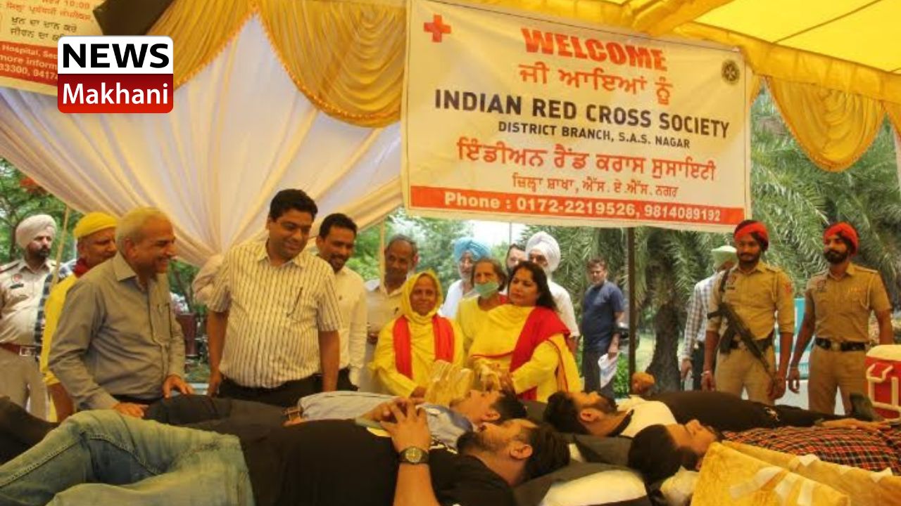 Deputy Commissioner Amit Talwar (2) Deputy Commissioner Amit Talwar (2)