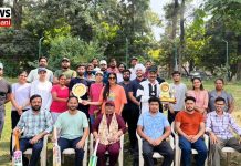 उर्दू और फ़ारसी छात्रों के बीच अद्भुत क्रिकेट प्रतियोगिता का आयोजन