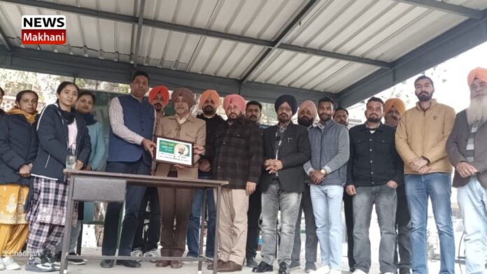 The famous writer Jasveer Rana The famous writer Jasveer Rana