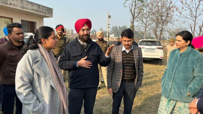 DC Visits ITI Manakpur Sharif