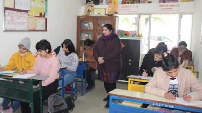 MCM holds Shloka Writing Competition