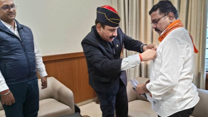 _उप मुख्यमंत्री श्री विजय शर्मा से संचालक सैनिक कल्याण