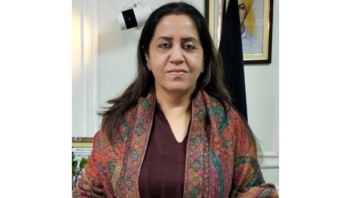 ਡਿਪਟੀ ਕਮਿਸ਼ਨਰ ਡਾ. ਸੇਨੂ ਦੁੱਗਲ