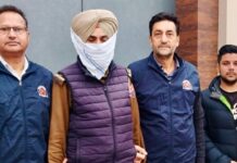 5,000 ਰੁਪਏ ਰਿਸ਼ਵਤ ਲੈਂਦਾ ਏ.ਐਸ.ਆਈ. ਵਿਜੀਲੈਂਸ ਬਿਊਰੋ ਵੱਲੋਂ ਰੰਗੇ ਹੱਥੀਂ ਕਾਬੂ Police Manjit Singh