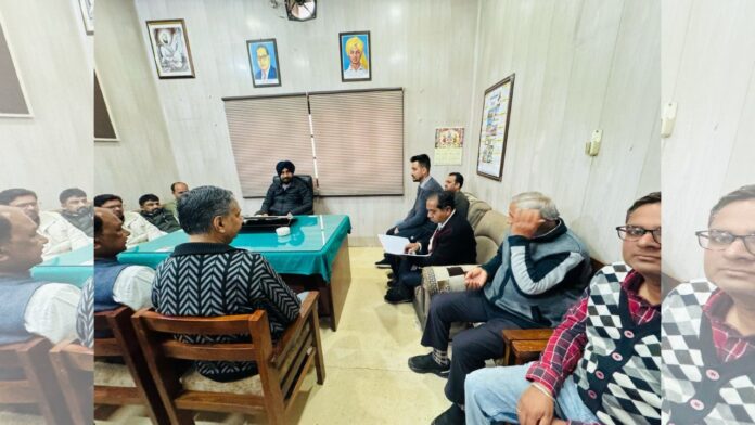 ਡੀਲਰਾਂ ਨੂੰ ਮੱਕੀ ਦਾ ਬੀਜ ਨਿਰਧਾਰਿਤ ਮੁੱਲ 'ਤੇ ਵੇਚਣ ਦੀ ਹਦਾਇਤ