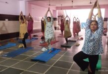 ਨਵਾਂ ਗਾਉਂ ਵਿਖੇ ਯੋਗਾ ਟ੍ਰੇਨਰ ਸੋਨੀਆ ਵੱਲੋਂ ਰੋਜ਼ਾਨਾ ਲਗਾਈਆ ਜਾ ਰਹੀਆਂ ਹਨ 6 ਯੋਗਸ਼ਾਲਾਵਾਂ