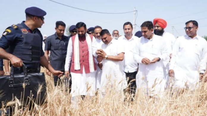 CM-Nayab-Singh-Saini-holds-constructive-dialogue-with-farmers.jpg