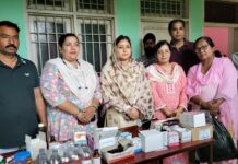 ਖੁਸ਼ੀ ਫਾਉਂਡੇਸ਼ਨ ਦੇ ਚੇਅਰਪਰਸਨ ਮੈਡਮ ਖੁਸ਼ਬੂ ਸਵਨਾ ਹਾਈਜੀਨ ਰਾਹਤ ਸਮੱਗਰੀ ਲੇ ਕੇ ਪਹੁੰਚੇ ਰਾਹਤ ਕੇਂਦਰਾਂ ਵਿਚ