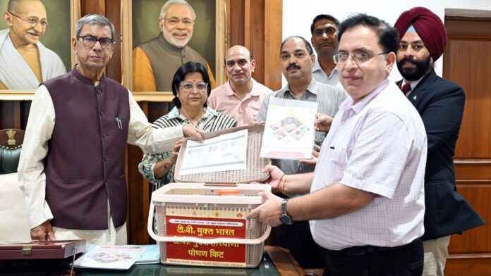Haryana-Governor-adopts-5-TB-patients-as-‘Nikshay-Mitra.jpg