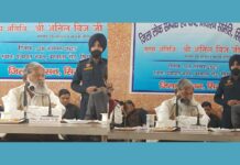 कष्ट निवारण समिति बैठक में कुल 17 शिकायतें आई, शिकायत पर दो कर्मी सस्पेंड किए जिनमें एक पुलिस कर्मी व एक बिजली कर्मी शामिल है : ऊर्जा मंत्री अनिल विज