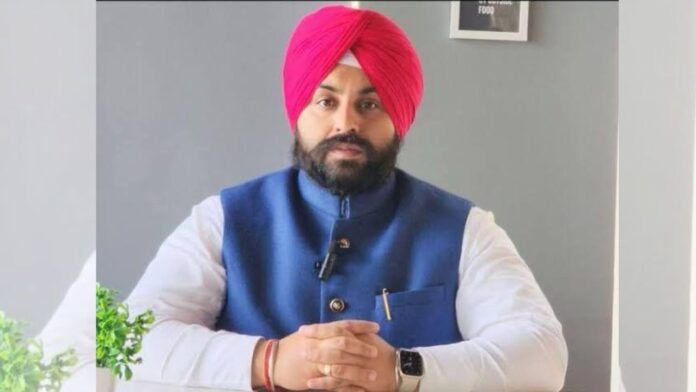 Harjot-Singh-bains-2.jpg