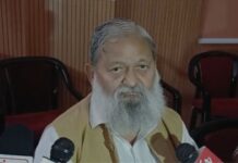 Action Taken in Energy Minister Anil Vij’s Public Hearing: Instructions to File Case Against Property Dealer and Strict Action Against Electricity Worker Threatening a Woman