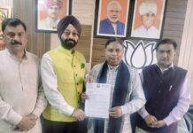 POJK Refugee Cell submits memorandum to Sat Sharma on key issues of the community
