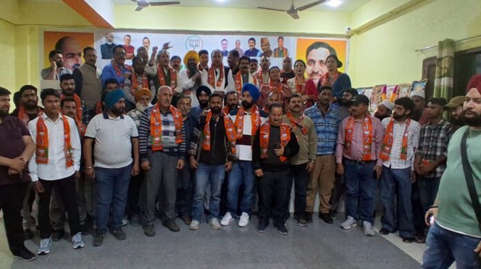 BJP-ULB-Cell-holds-meeting-in-Poonch1.jpeg