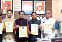 Sat Sharma releases simplified teachings of Guru Ravidass compiled by Balbir