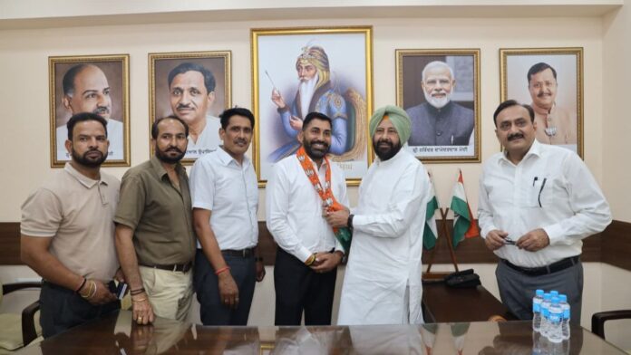 Advocate-Rajesh-Rana-General-Secretary-of-Shiromani-Akali-Dals-Legal-Wing-Joins-BJP.jpg