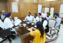 ਵਿੱਤ ਮੰਤਰੀ ਹਰਪਾਲ ਸਿੰਘ ਚੀਮਾ ਵੱਲੋਂ ਮੁਲਾਜ਼ਮ ਯੂਨੀਅਨਾਂ ਨਾਲ ਮੀਟਿੰਗਾਂ; ਅਧਿਕਾਰੀਆਂ ਨੂੰ ਜਾਇਜ਼ ਮੰਗਾਂ ਦੇ ਨਿਪਟਾਰੇ ਵਿੱਚ ਤੇਜ਼ੀ ਲਿਆਉਣ ਦੇ ਨਿਰਦੇਸ਼ ਦਿੱਤੇ